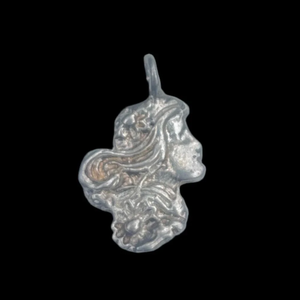 Vintage Sterling Silver Pendant - Art Nouveau Style